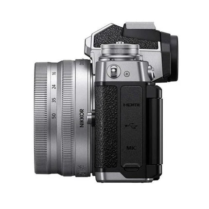 Nikon Z fc con 16-50mm F3.5-6.3 DX VR