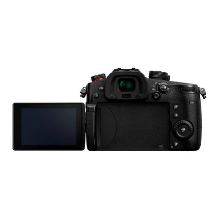 Panasonic DSLM LUMIX DC-GH5M2 con 12-60mm f/3.5-5.6